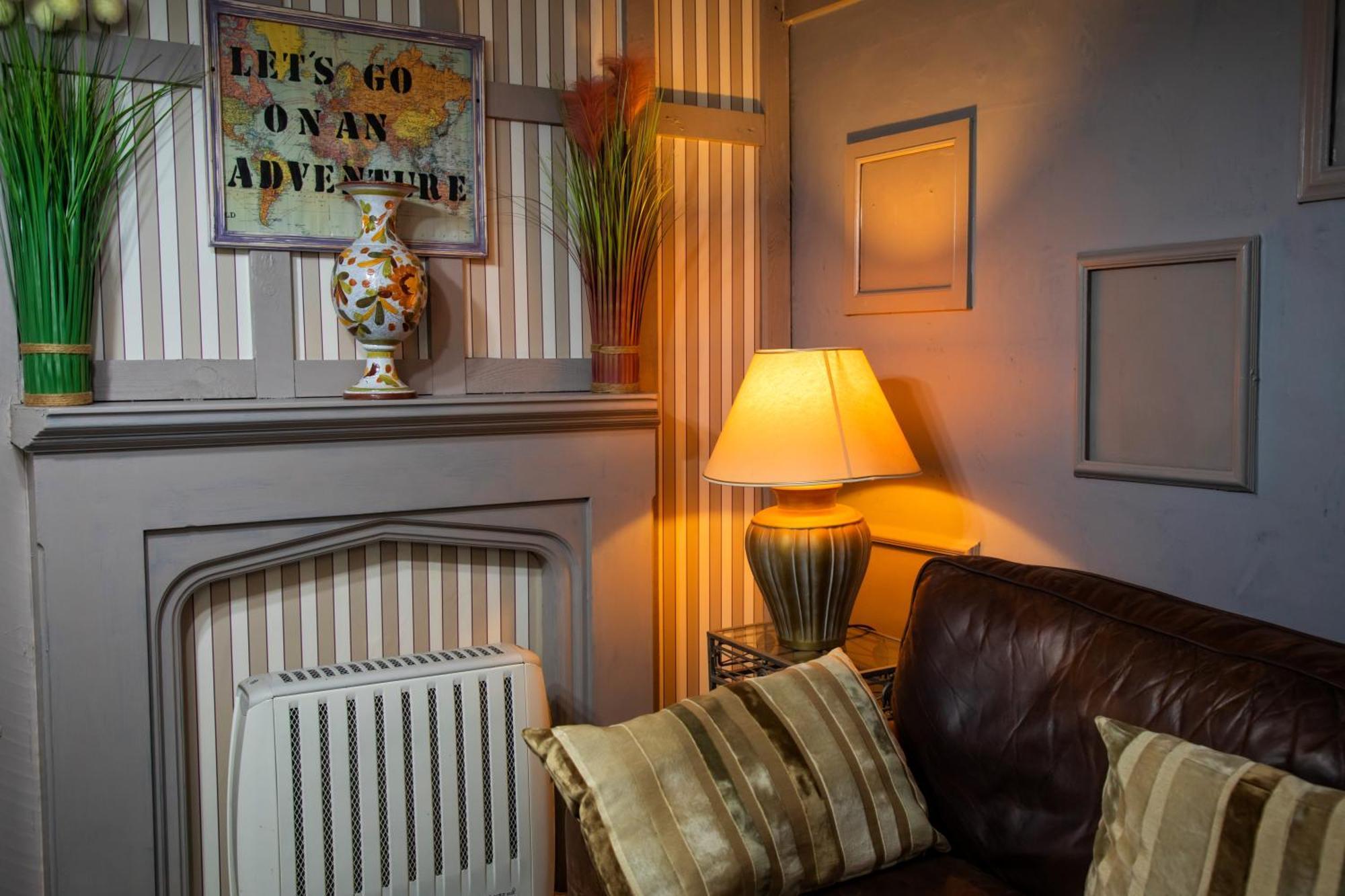 The Secret Garden Apartment Newark-on-Trent  Bagian luar foto