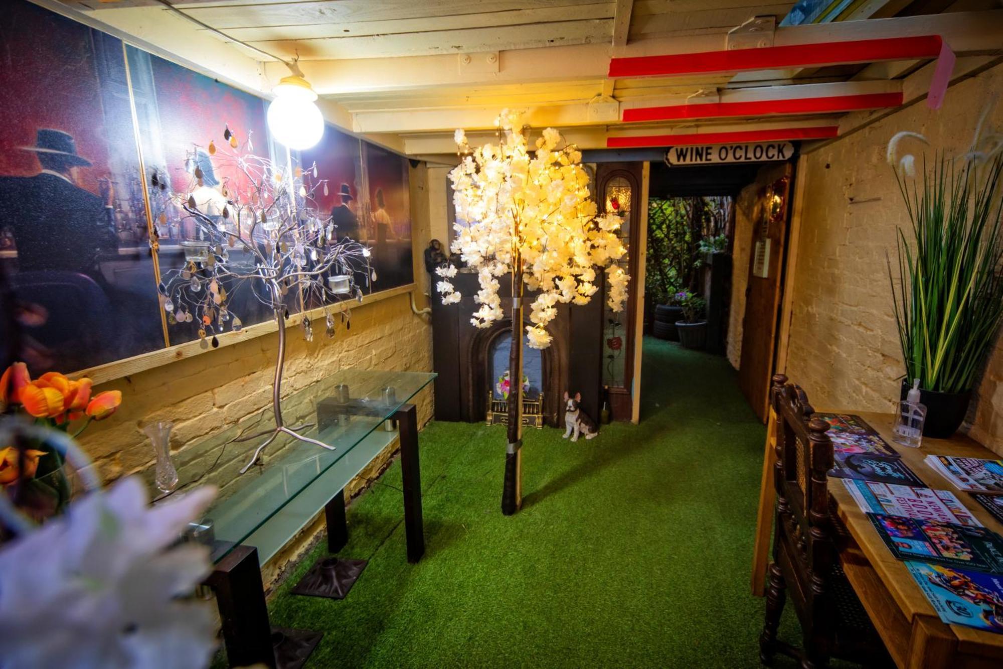 The Secret Garden Apartment Newark-on-Trent  Bagian luar foto